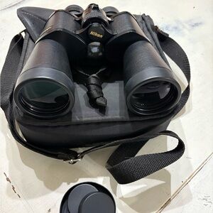 Nikon 10x50 StayFocus Plus Black Binoculars with Carrying Case and 3 lens caps